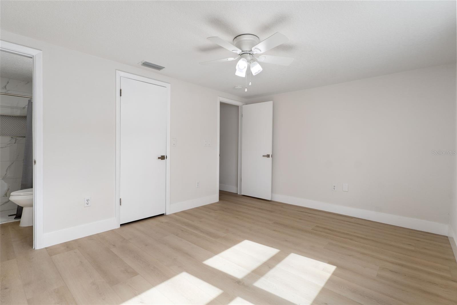 Image 26 of 44 For 8501 Mill Creek Lane