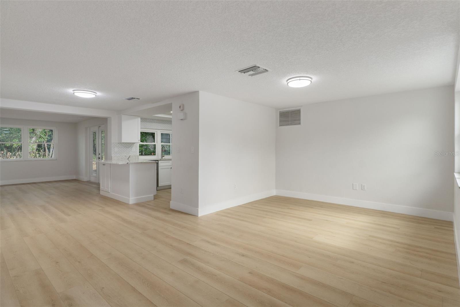 Image 7 of 44 For 8501 Mill Creek Lane