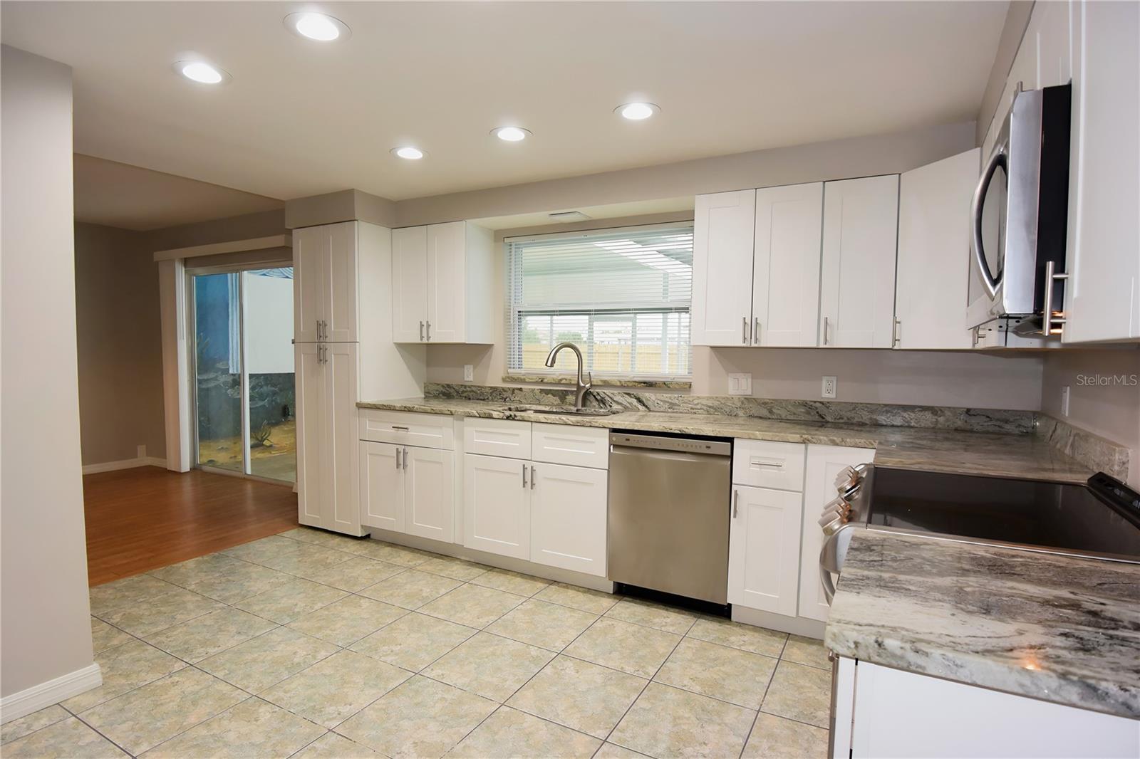 Image 13 of 42 For 5484 Alderwood Street