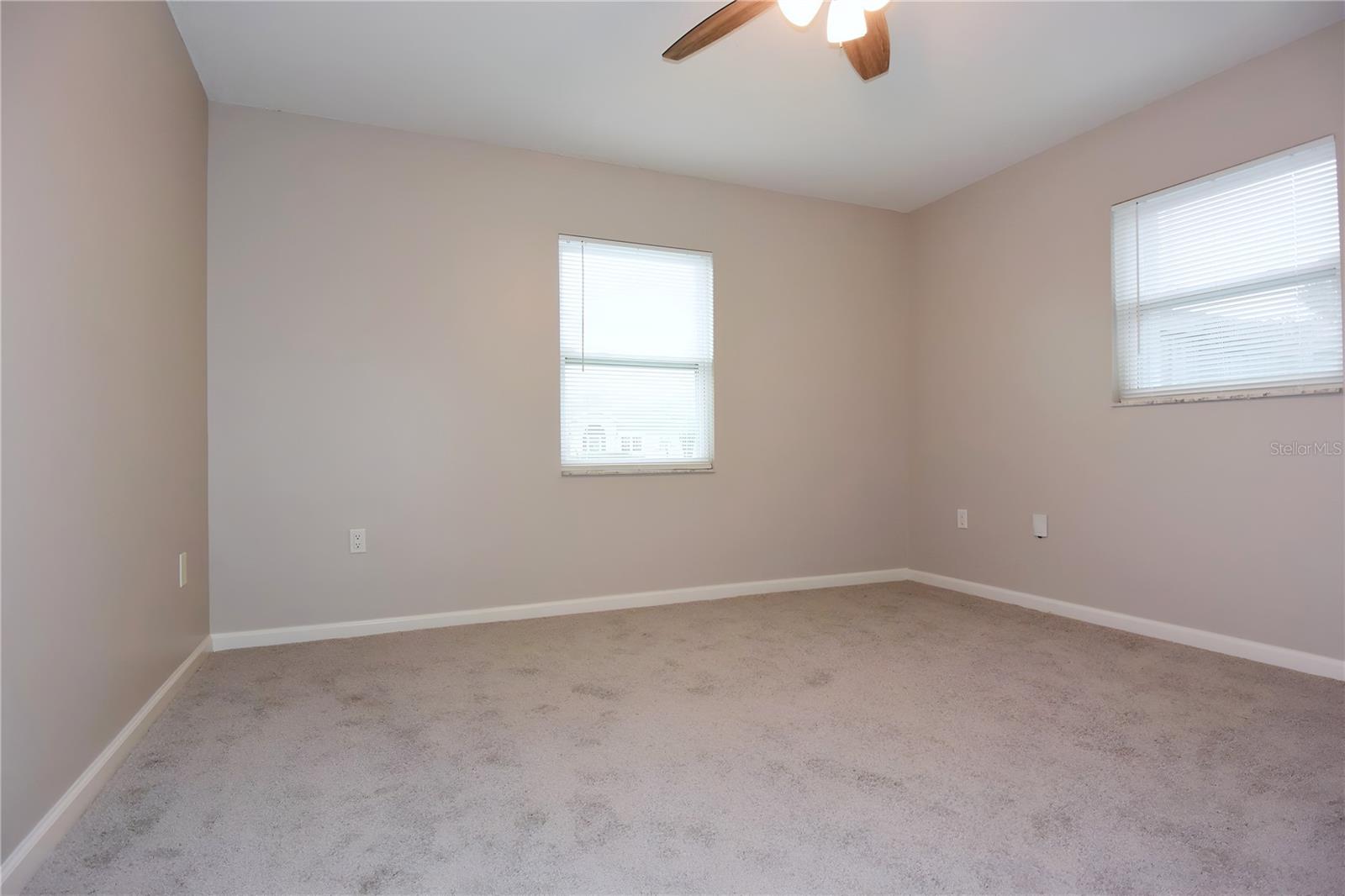 Image 19 of 42 For 5484 Alderwood Street