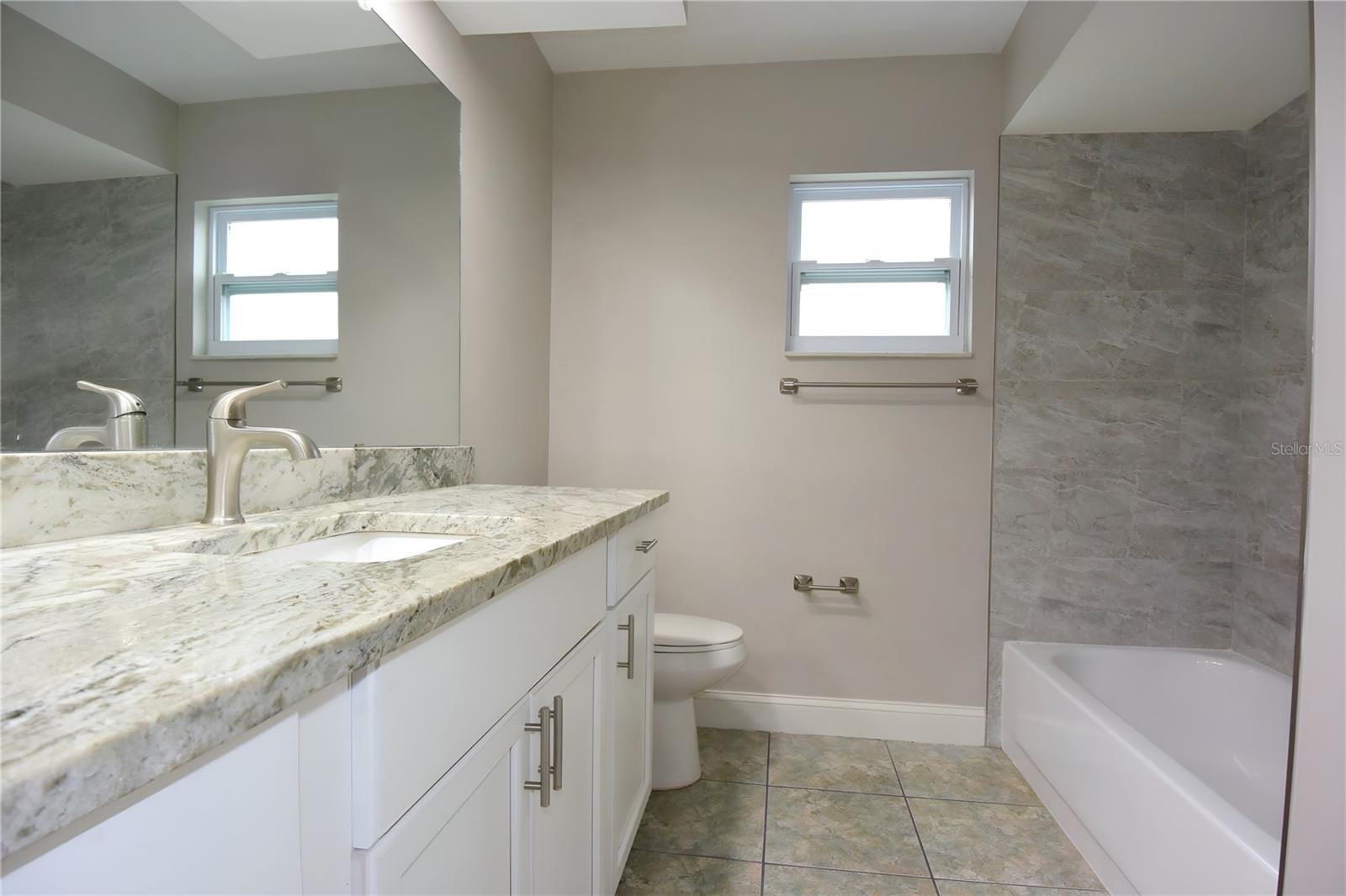 Image 22 of 42 For 5484 Alderwood Street