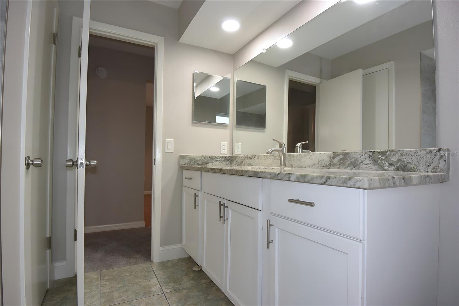 Image 23 of 42 For 5484 Alderwood Street