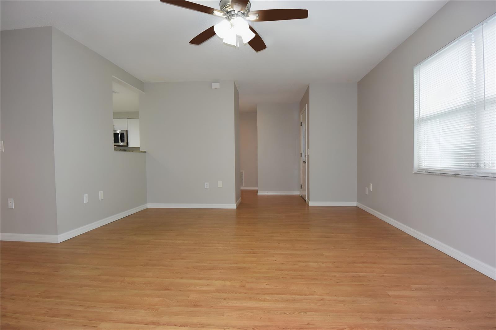 Image 4 of 42 For 5484 Alderwood Street