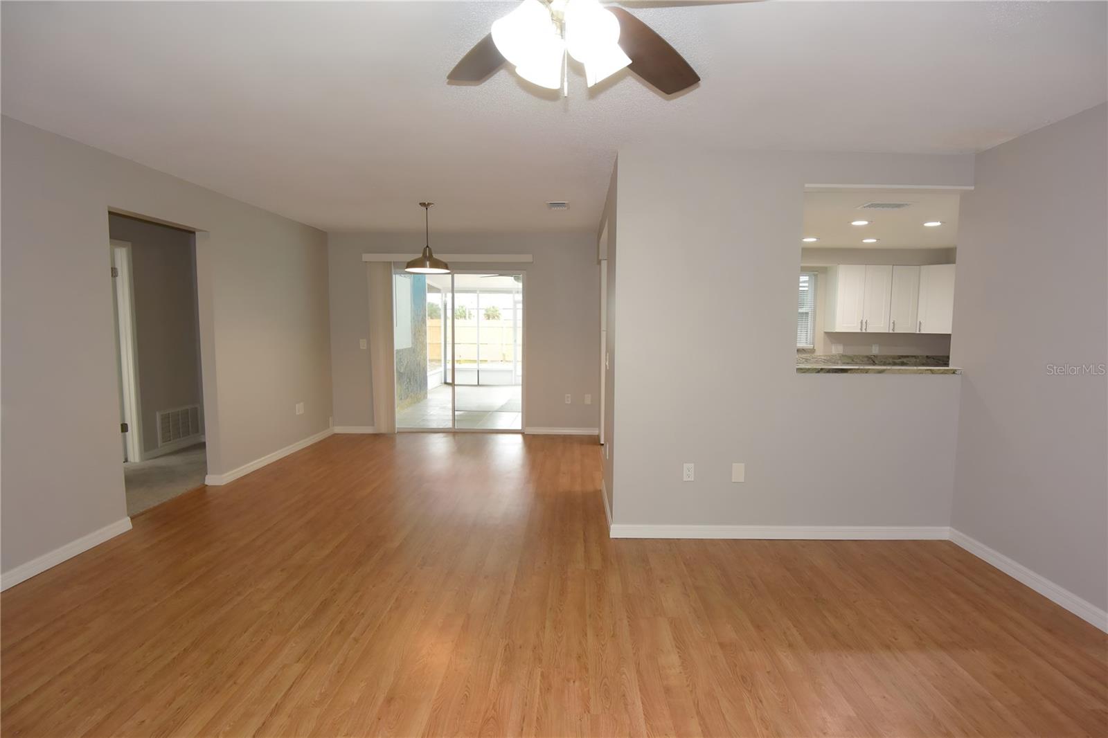 Image 8 of 42 For 5484 Alderwood Street