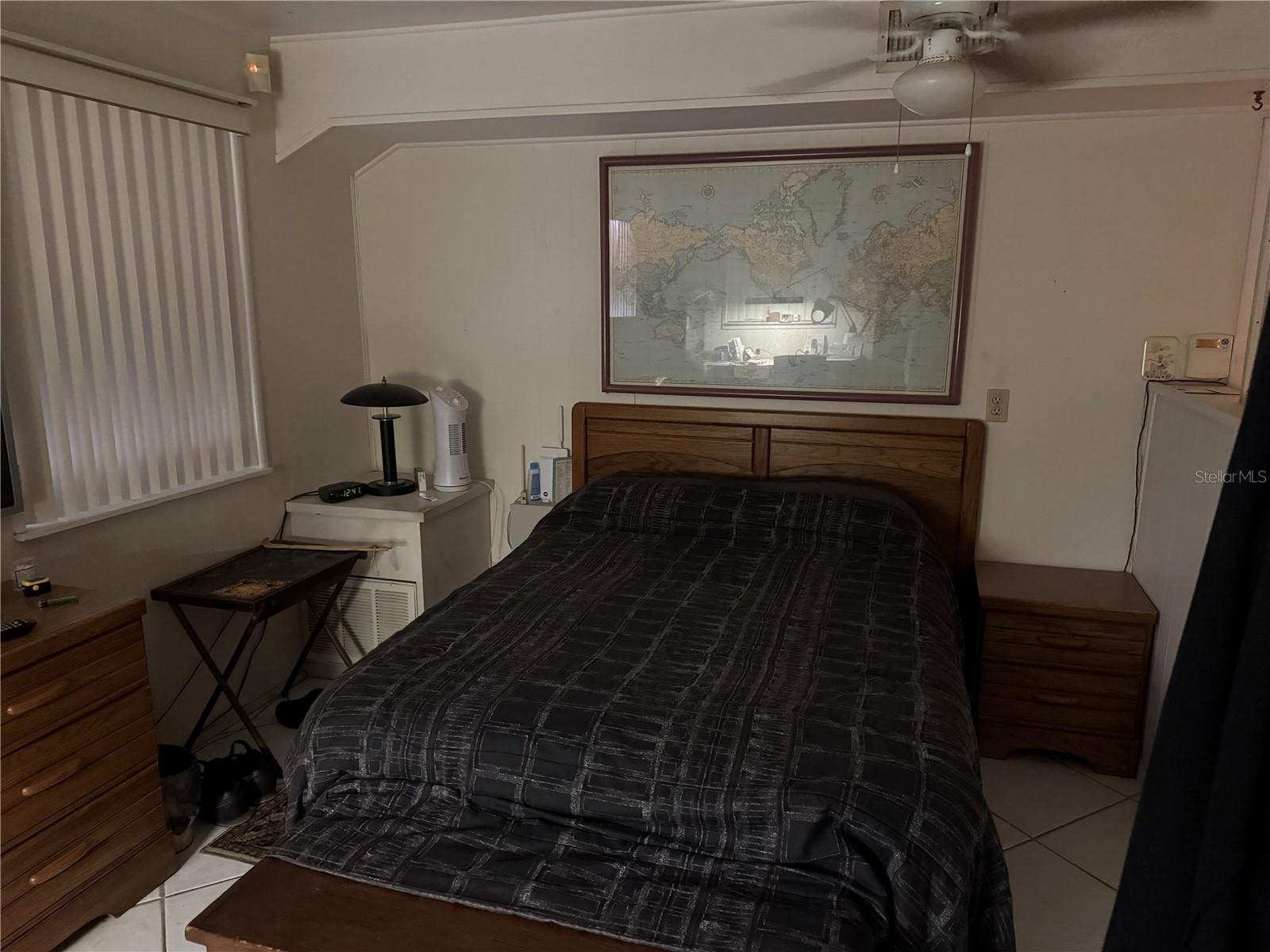 Image 13 of 27 For 542 Roanoke Street