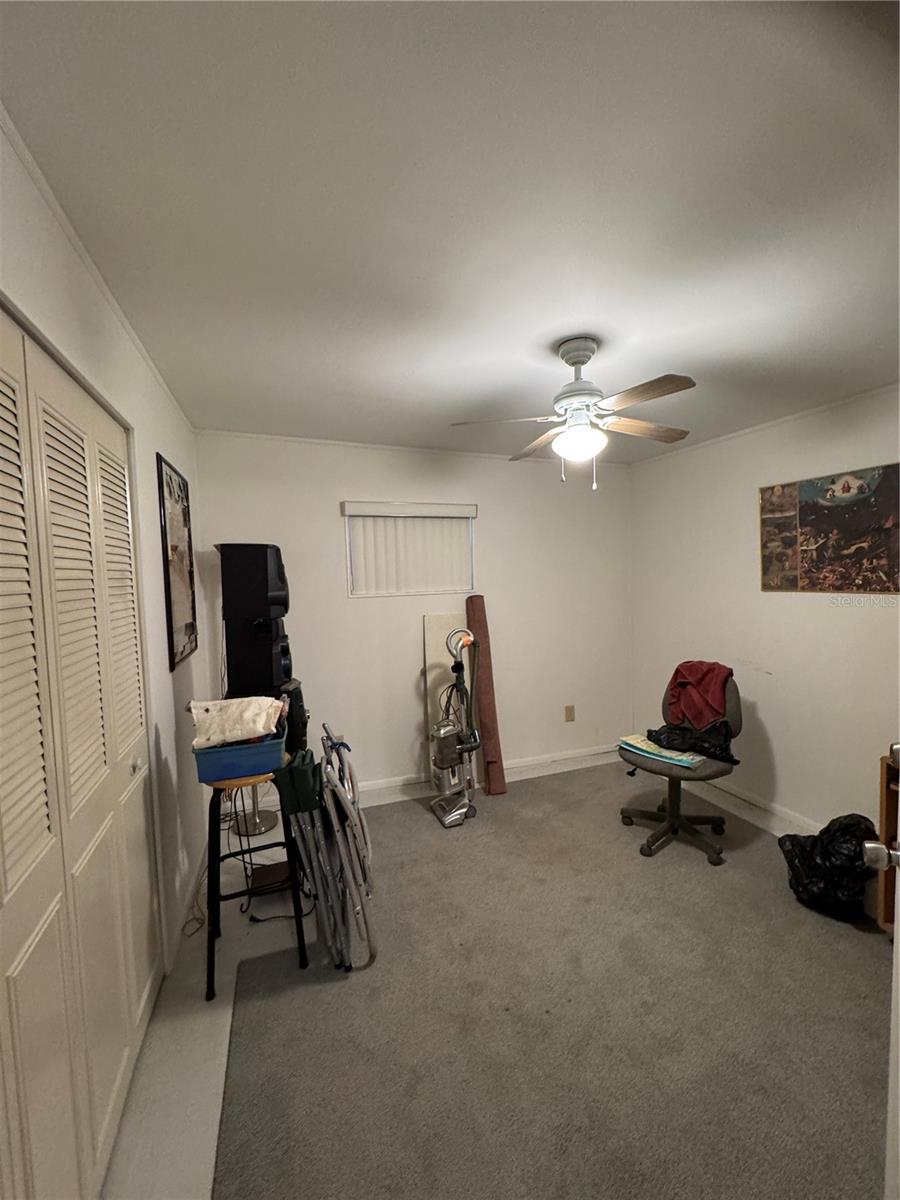 Image 15 of 27 For 542 Roanoke Street