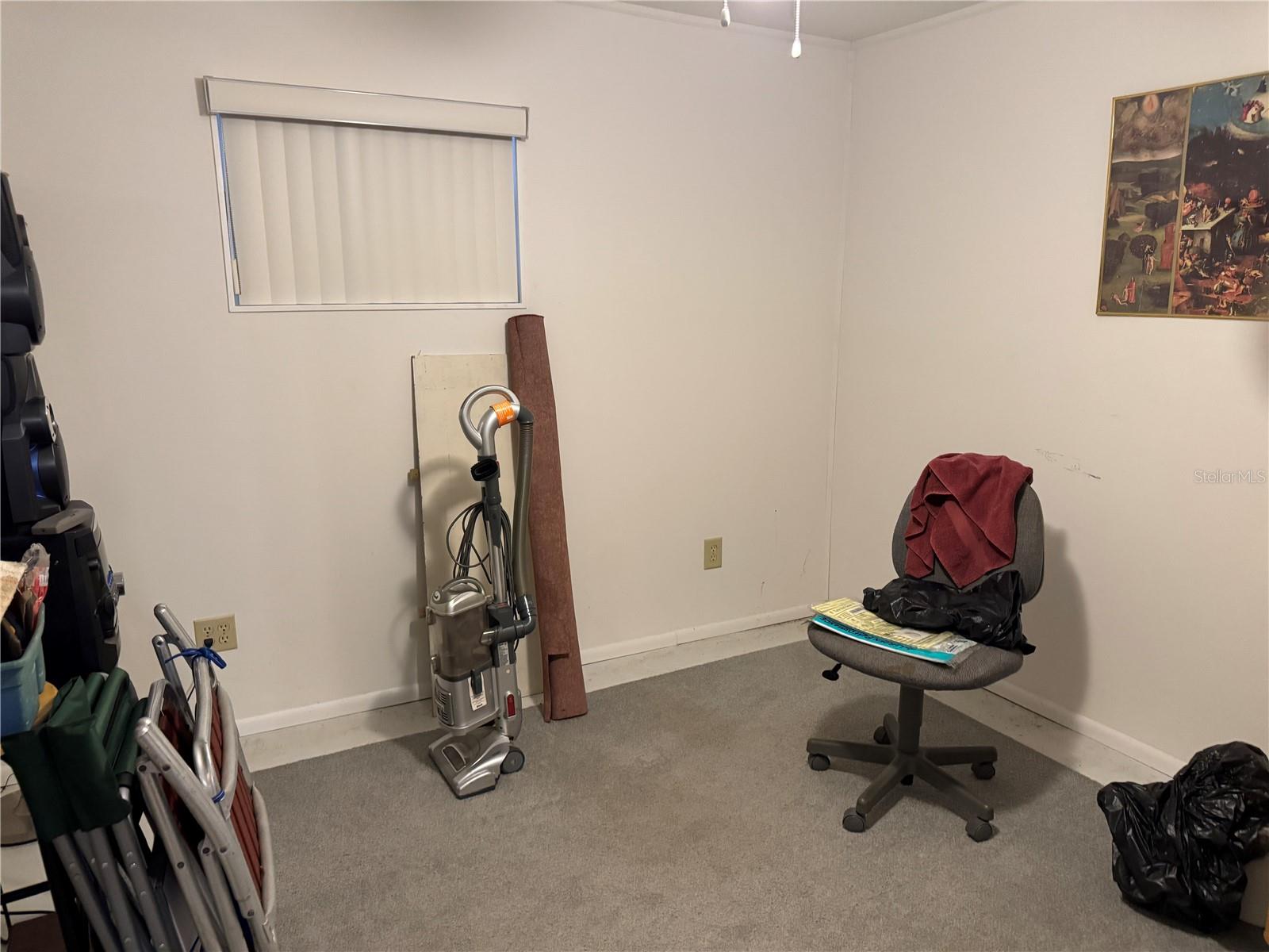 Image 23 of 27 For 542 Roanoke Street