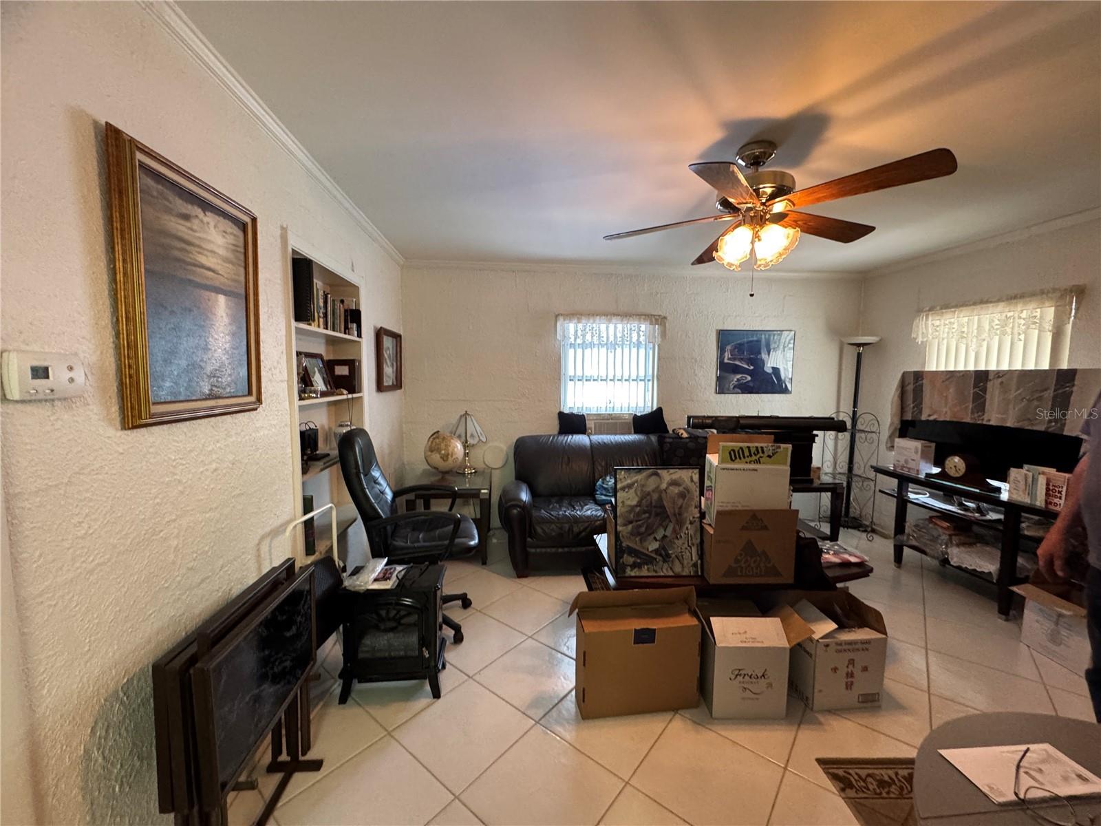 Image 8 of 27 For 542 Roanoke Street