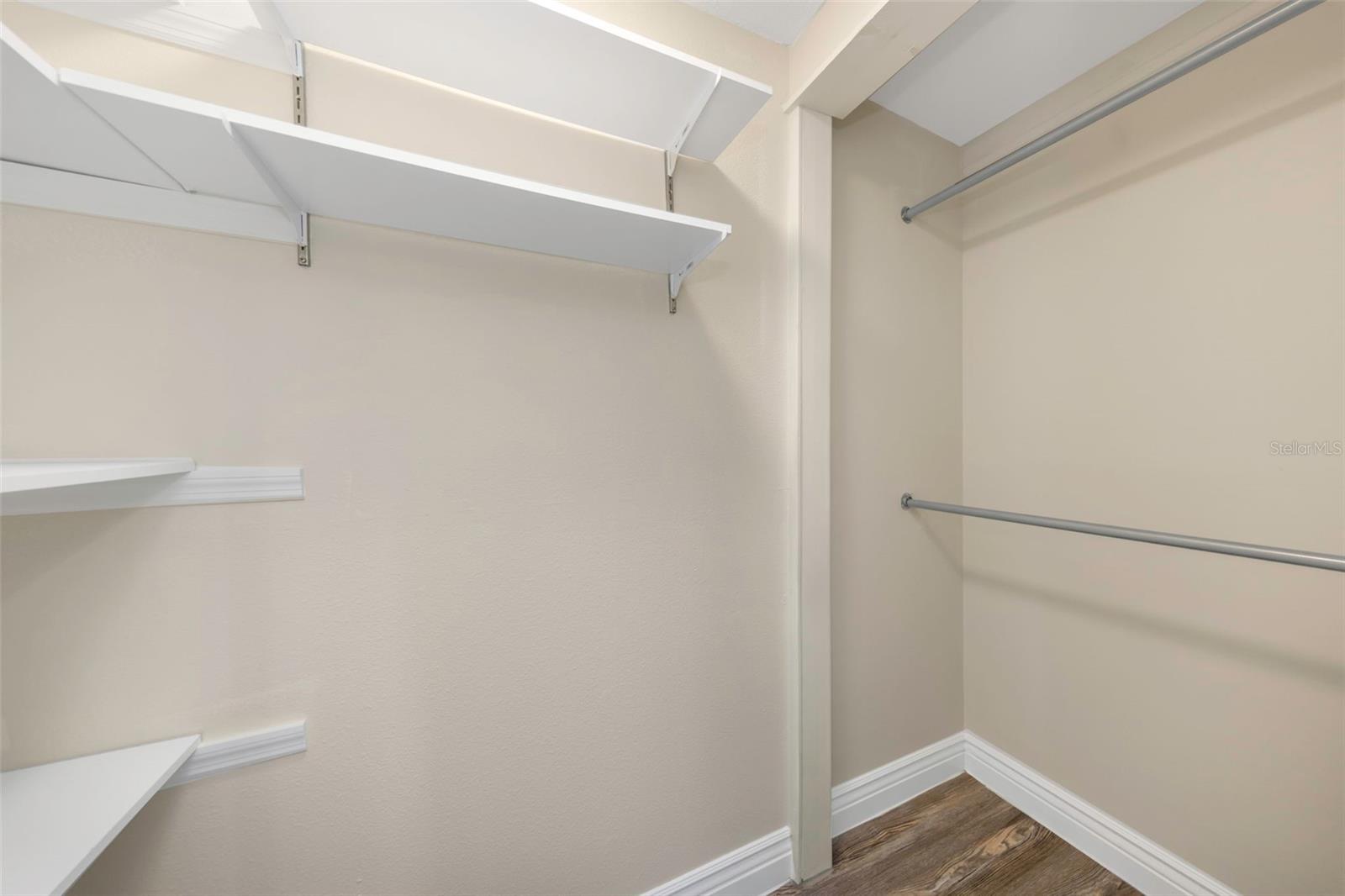 Image 19 of 42 For 1500 Sunset Road F7