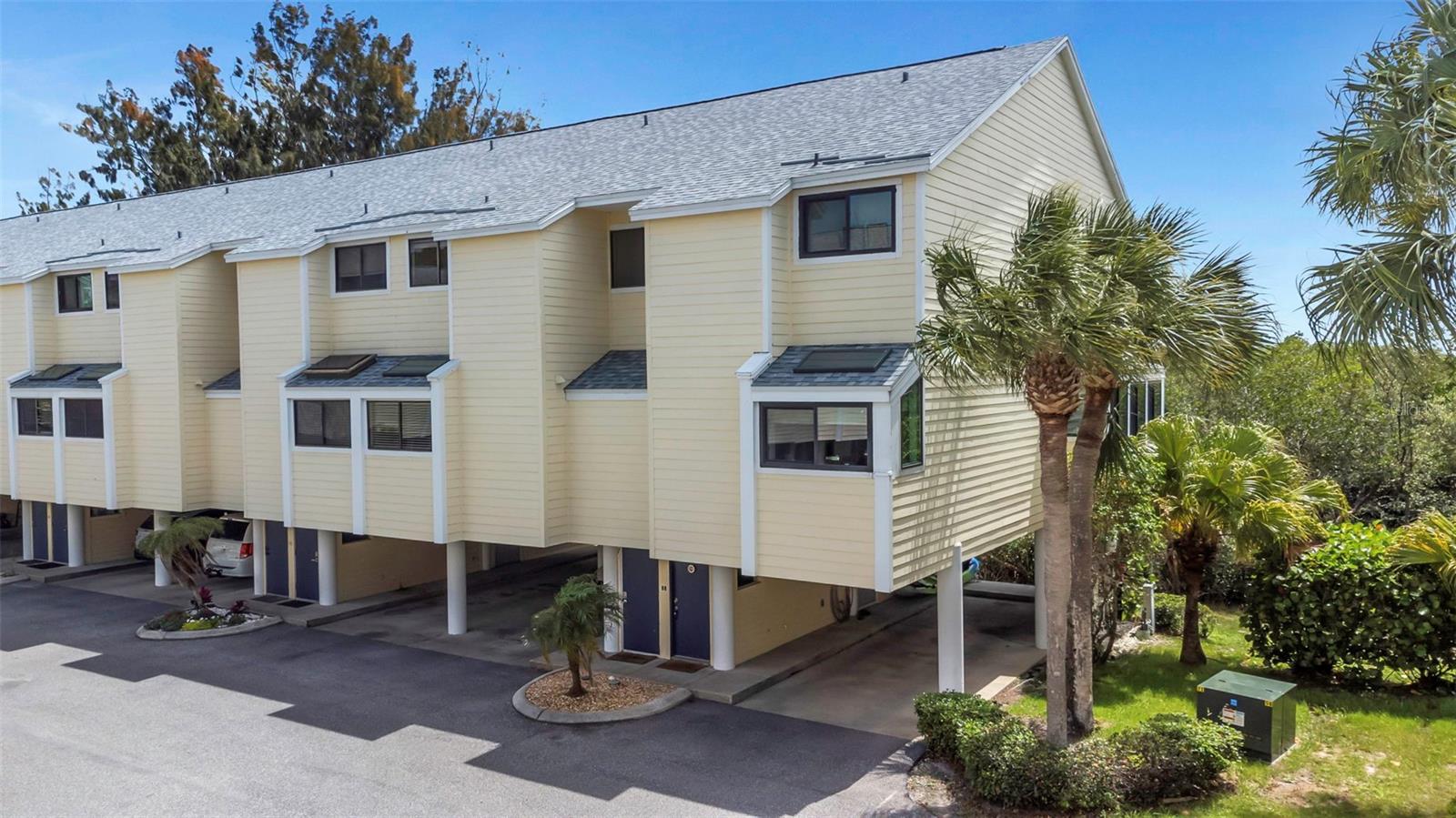 Image 2 of 42 For 1500 Sunset Road F7