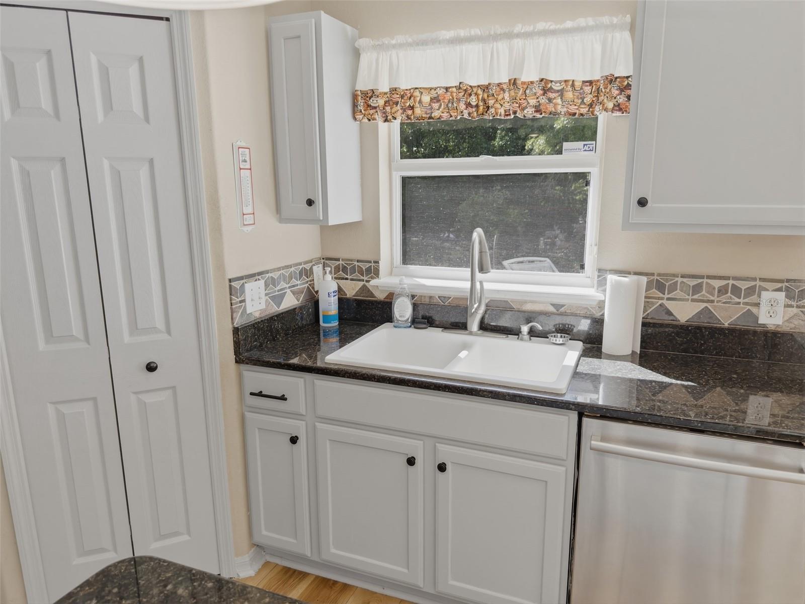 Image 18 of 59 For 13302 Mitten Lane