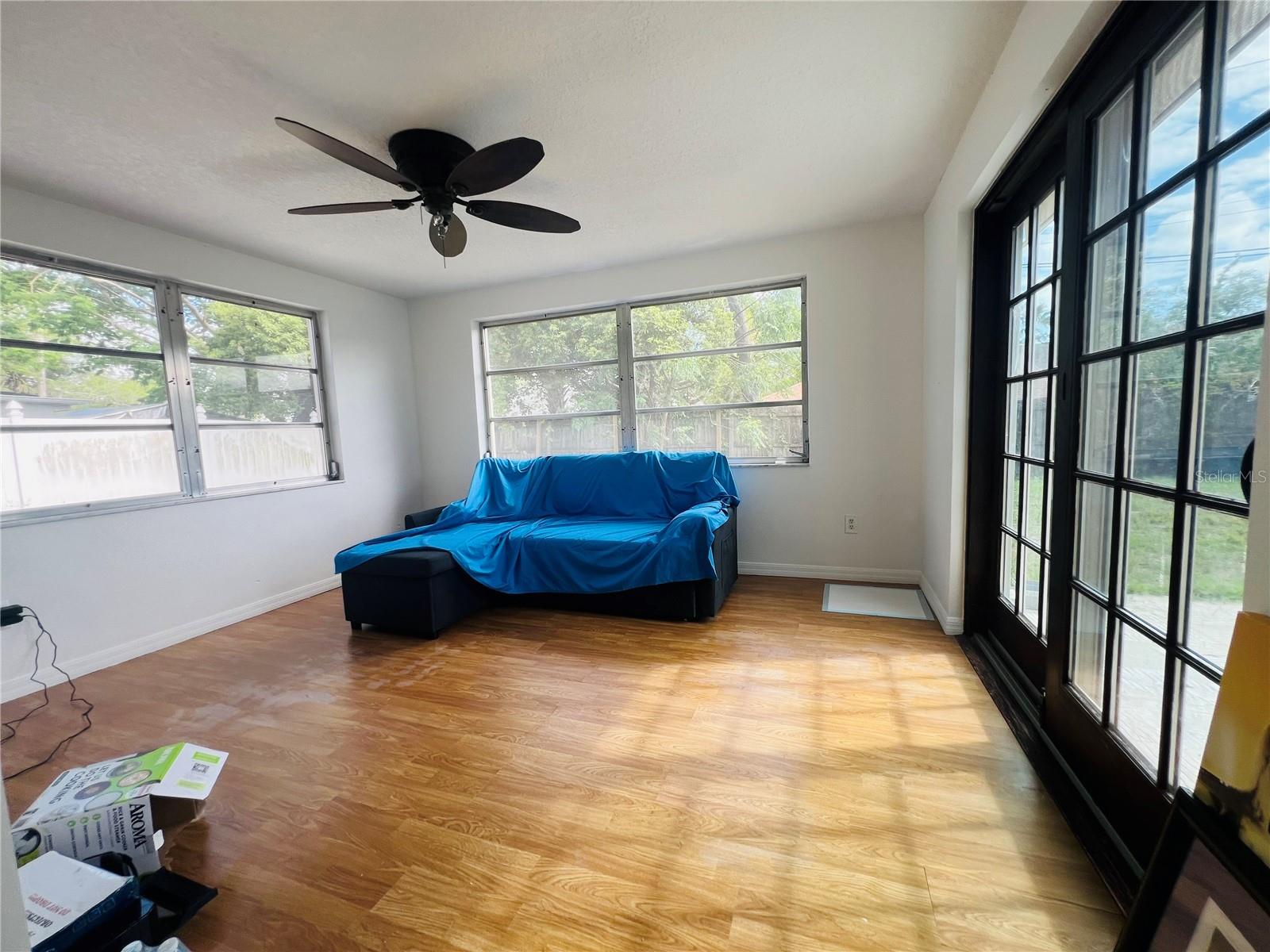 Image 12 of 15 For 6428 Kentfield Avenue