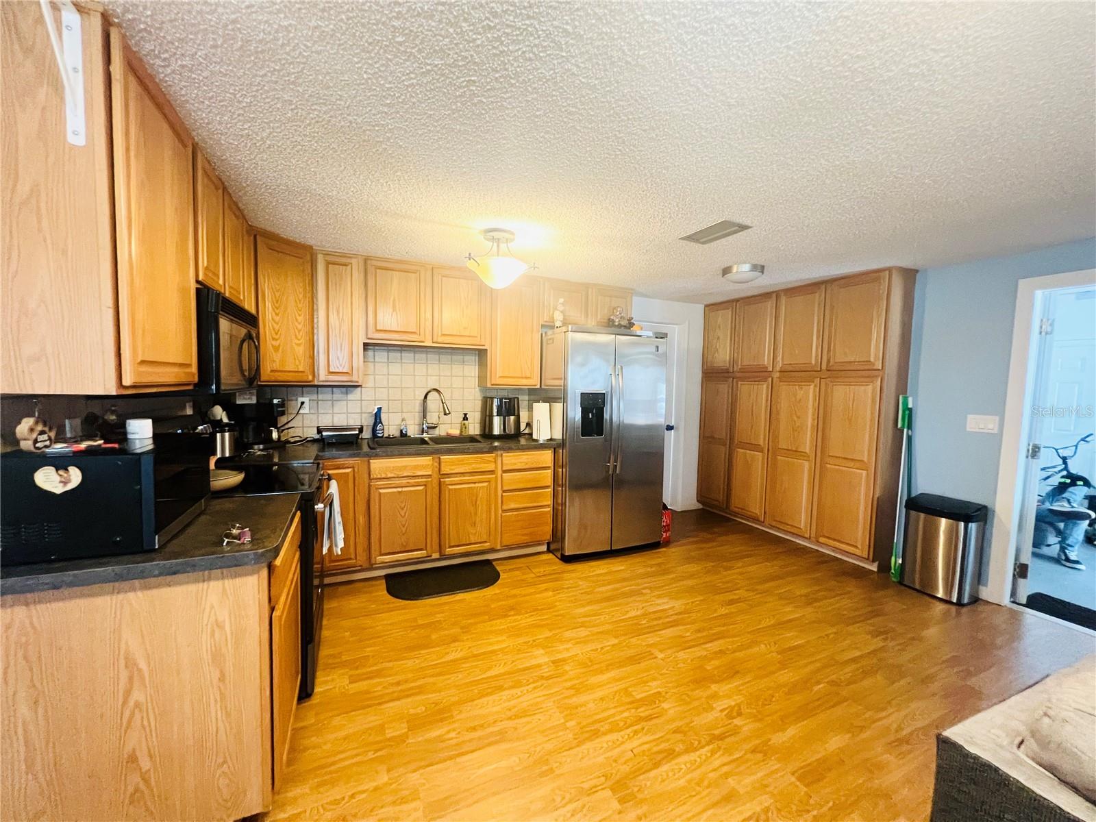 Image 4 of 15 For 6428 Kentfield Avenue