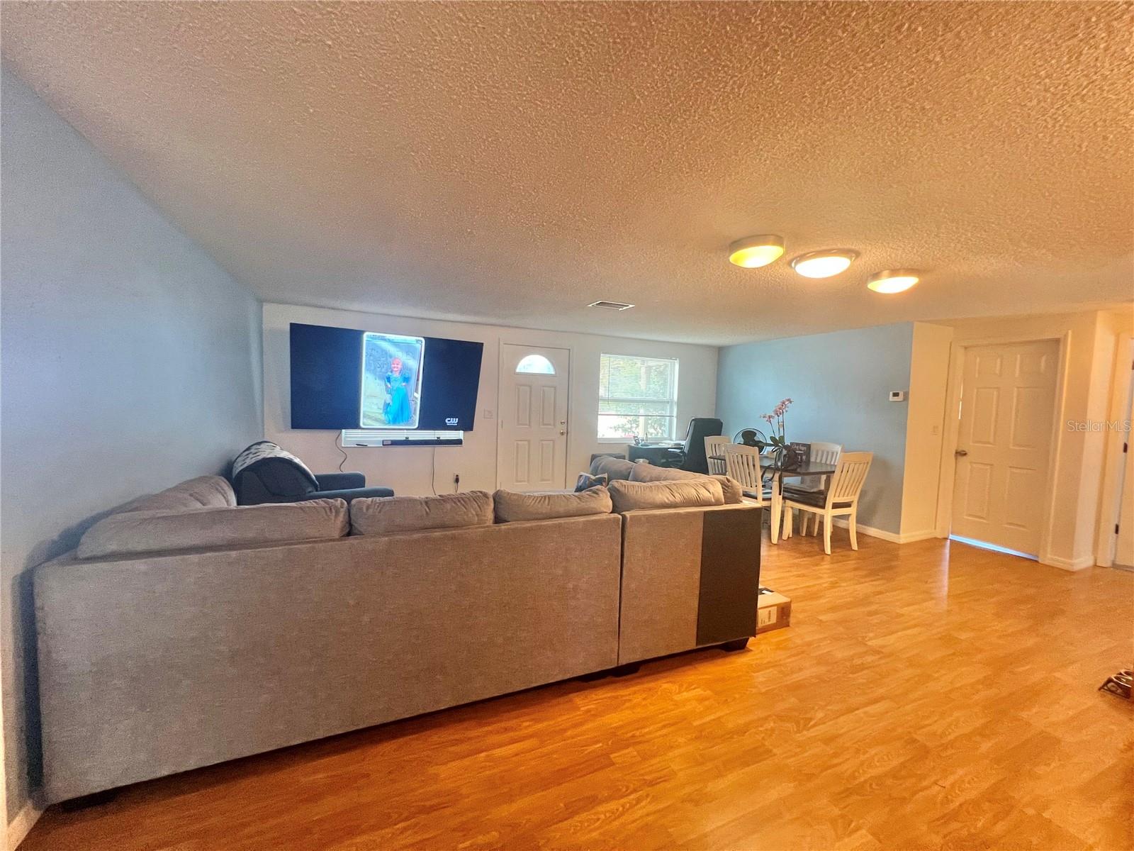 Image 5 of 15 For 6428 Kentfield Avenue