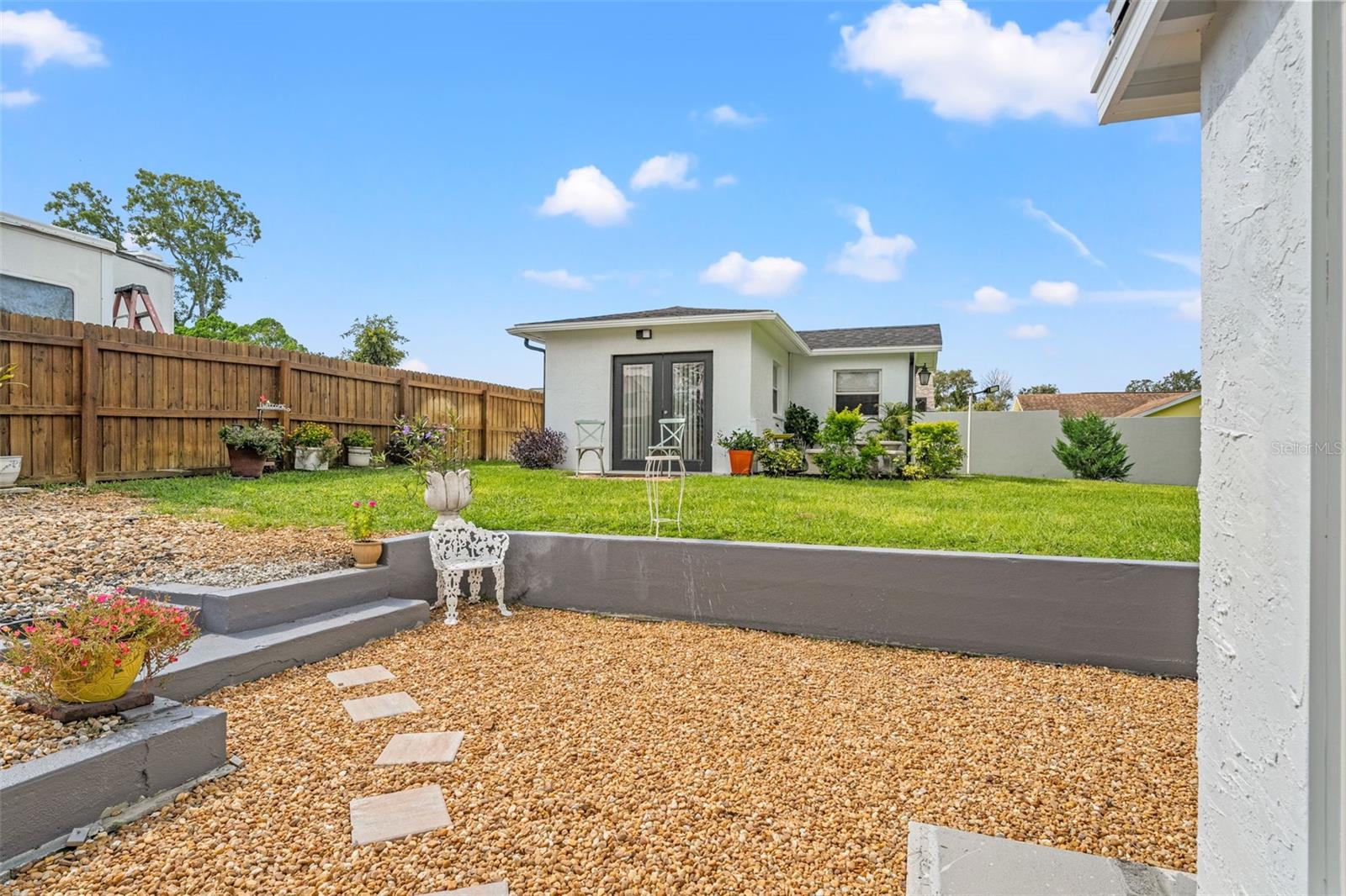 Image 24 of 42 For 11487 Linden Drive