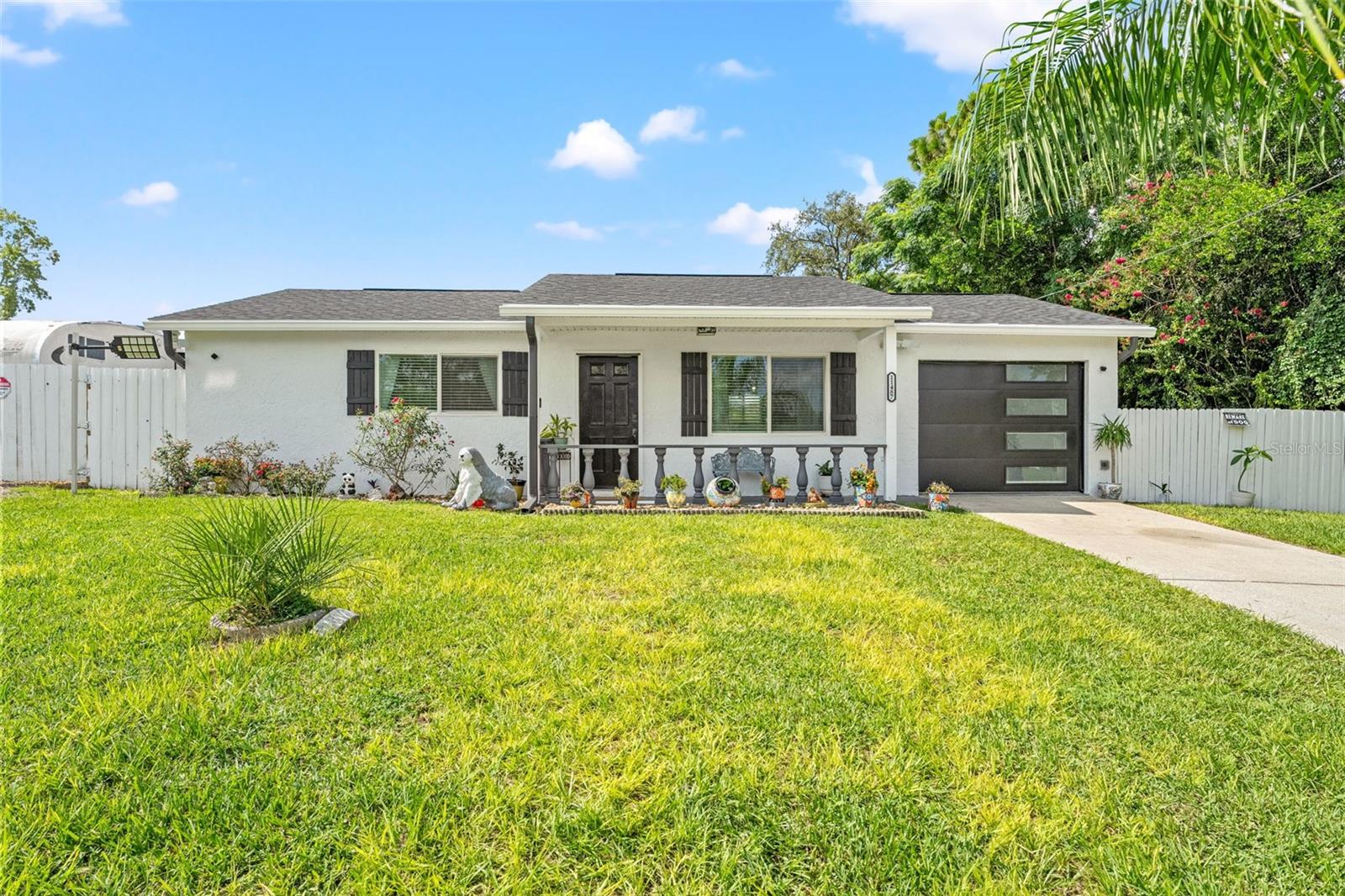 Image 8 of 42 For 11487 Linden Drive