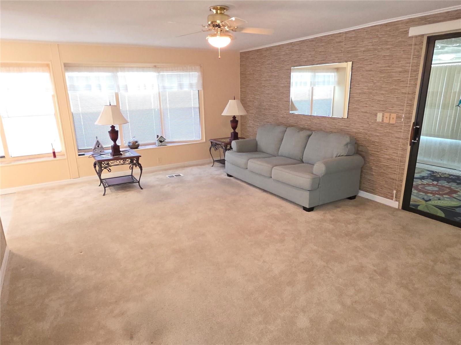 Image 10 of 24 For 15682 Brookridge Boulevard