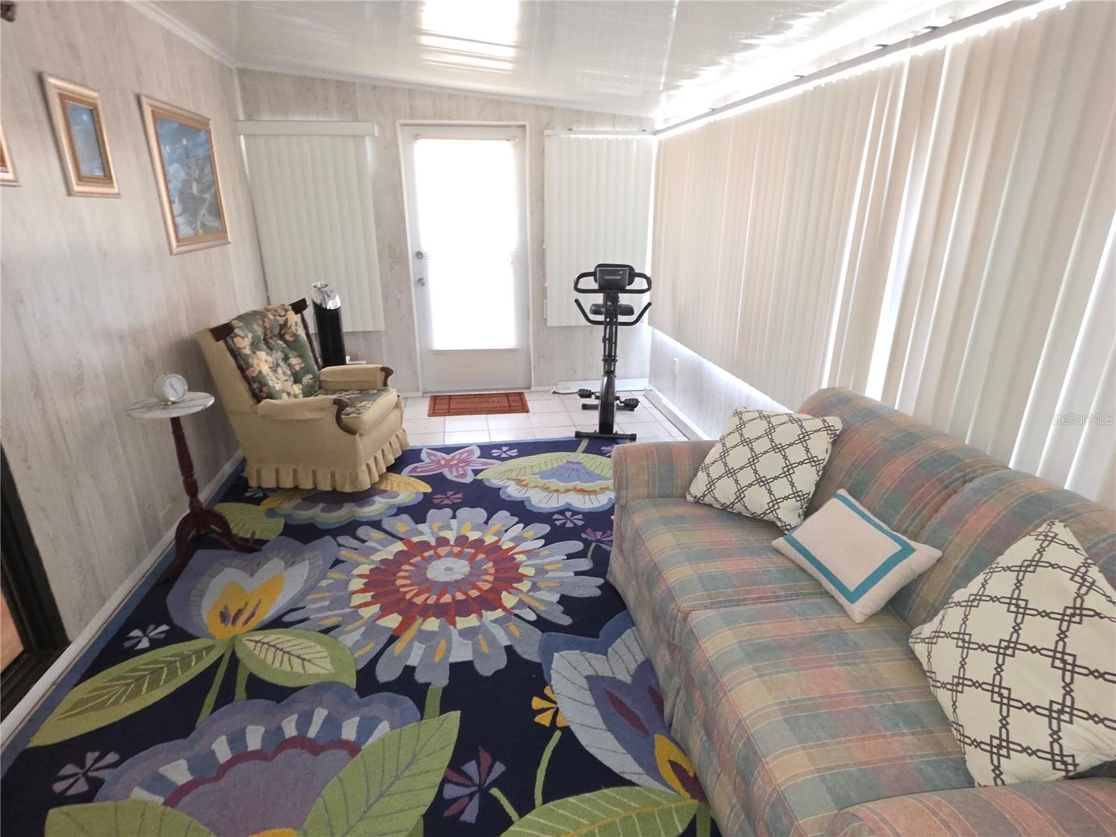 Image 20 of 24 For 15682 Brookridge Boulevard