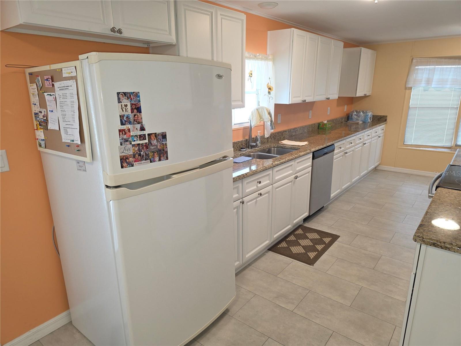 Image 4 of 24 For 15682 Brookridge Boulevard