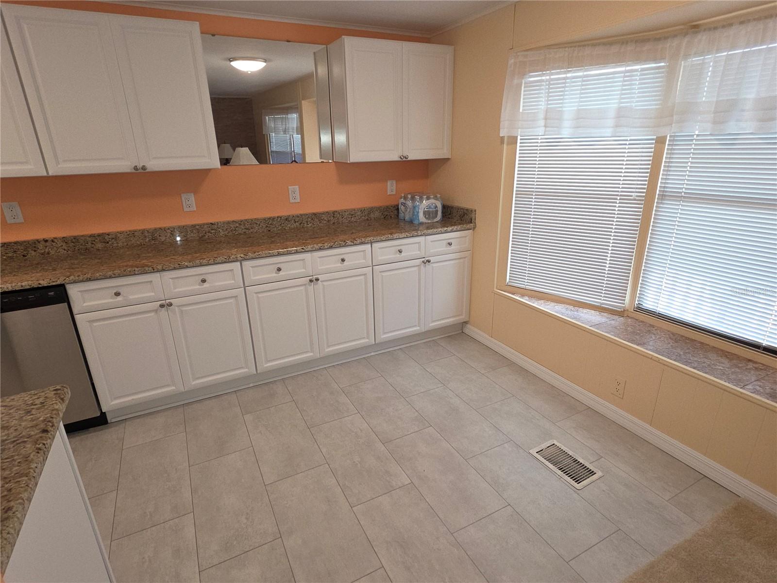 Image 7 of 24 For 15682 Brookridge Boulevard