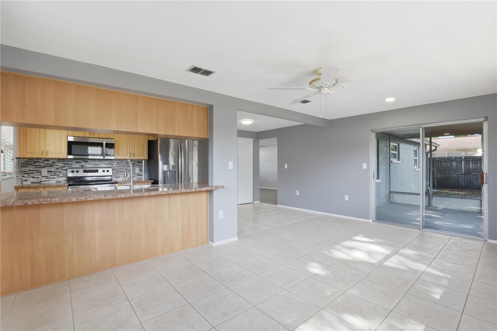 Image 16 of 33 For 3406 Paloma Drive