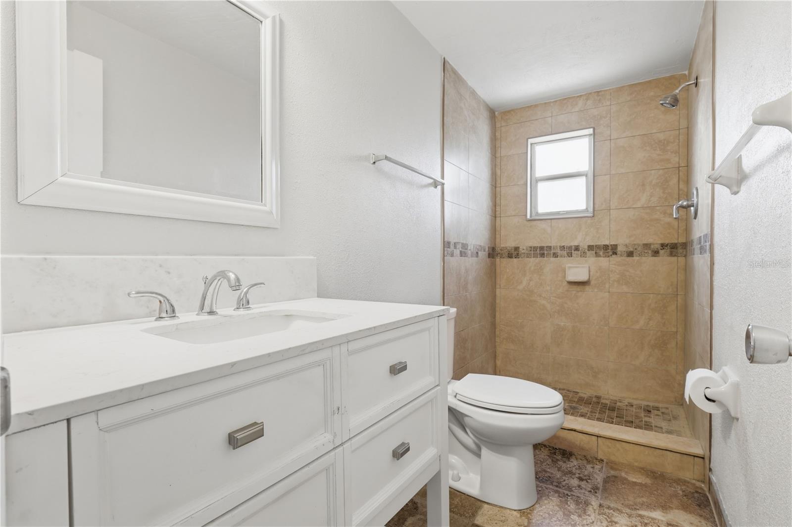 Image 19 of 33 For 3406 Paloma Drive