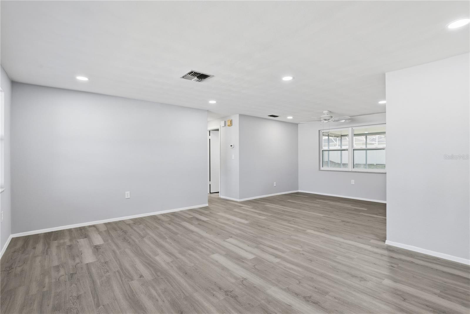 Image 2 of 33 For 3406 Paloma Drive