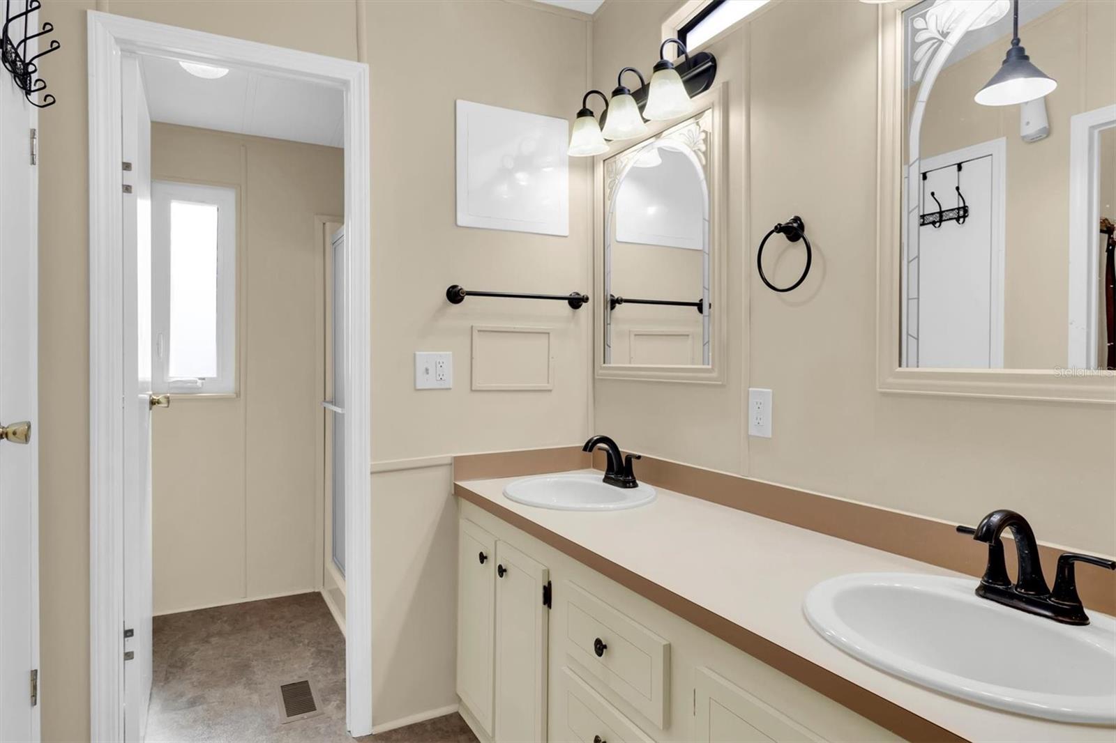 Image 21 of 38 For 7318 Osage Drive