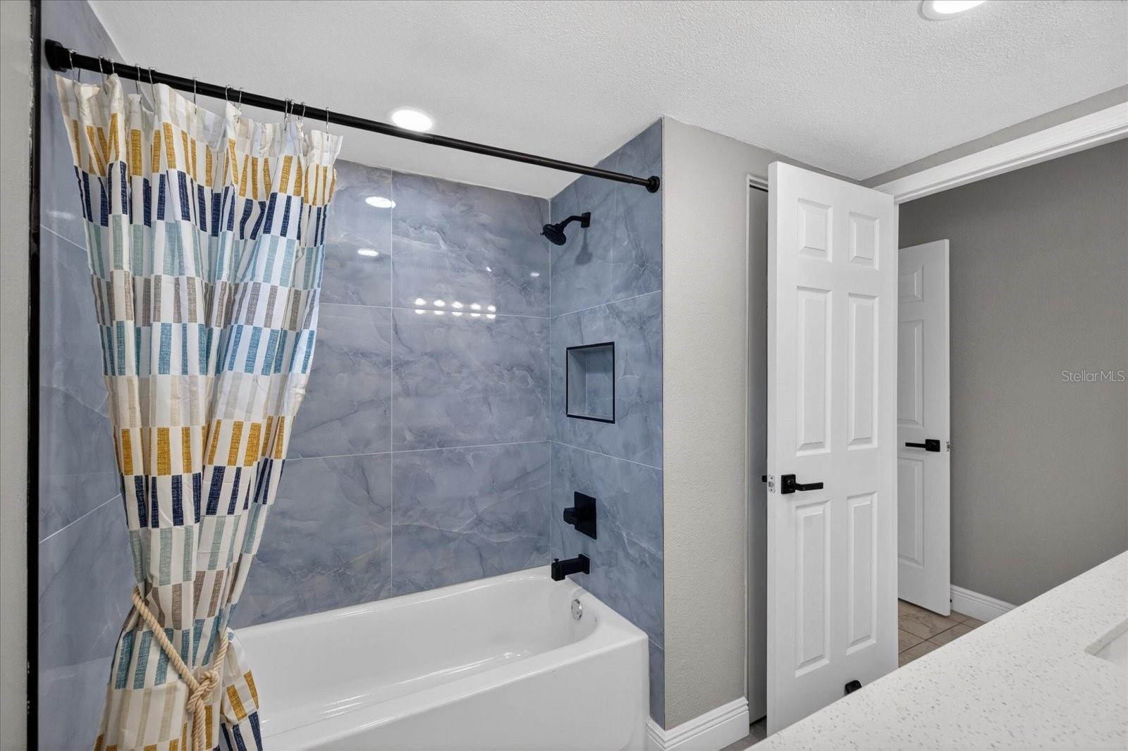 Image 28 of 65 For 5110 Porpoise Place