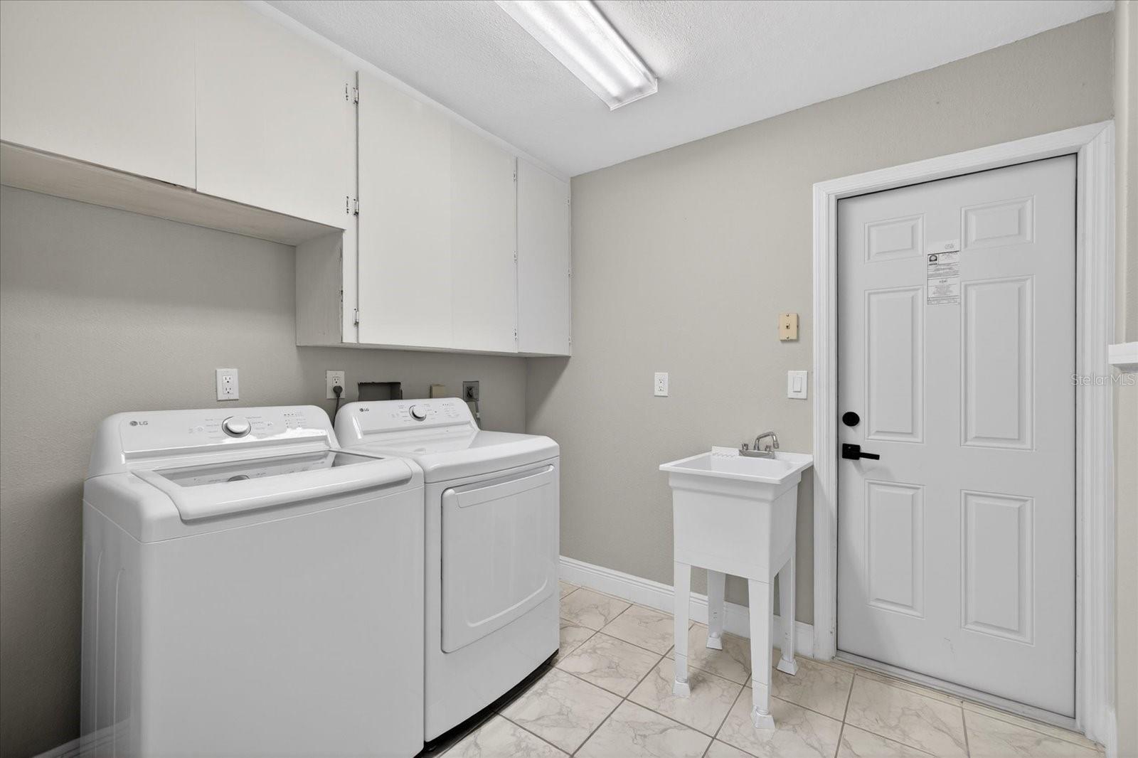 Image 36 of 65 For 5110 Porpoise Place