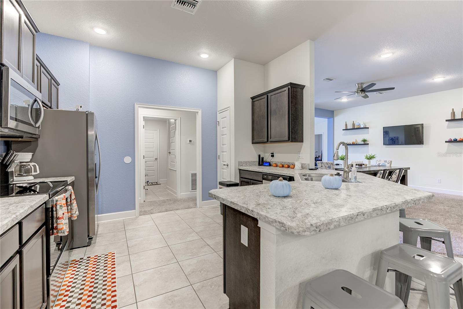 Image 3 of 25 For 71 Bells Of Ireland Court