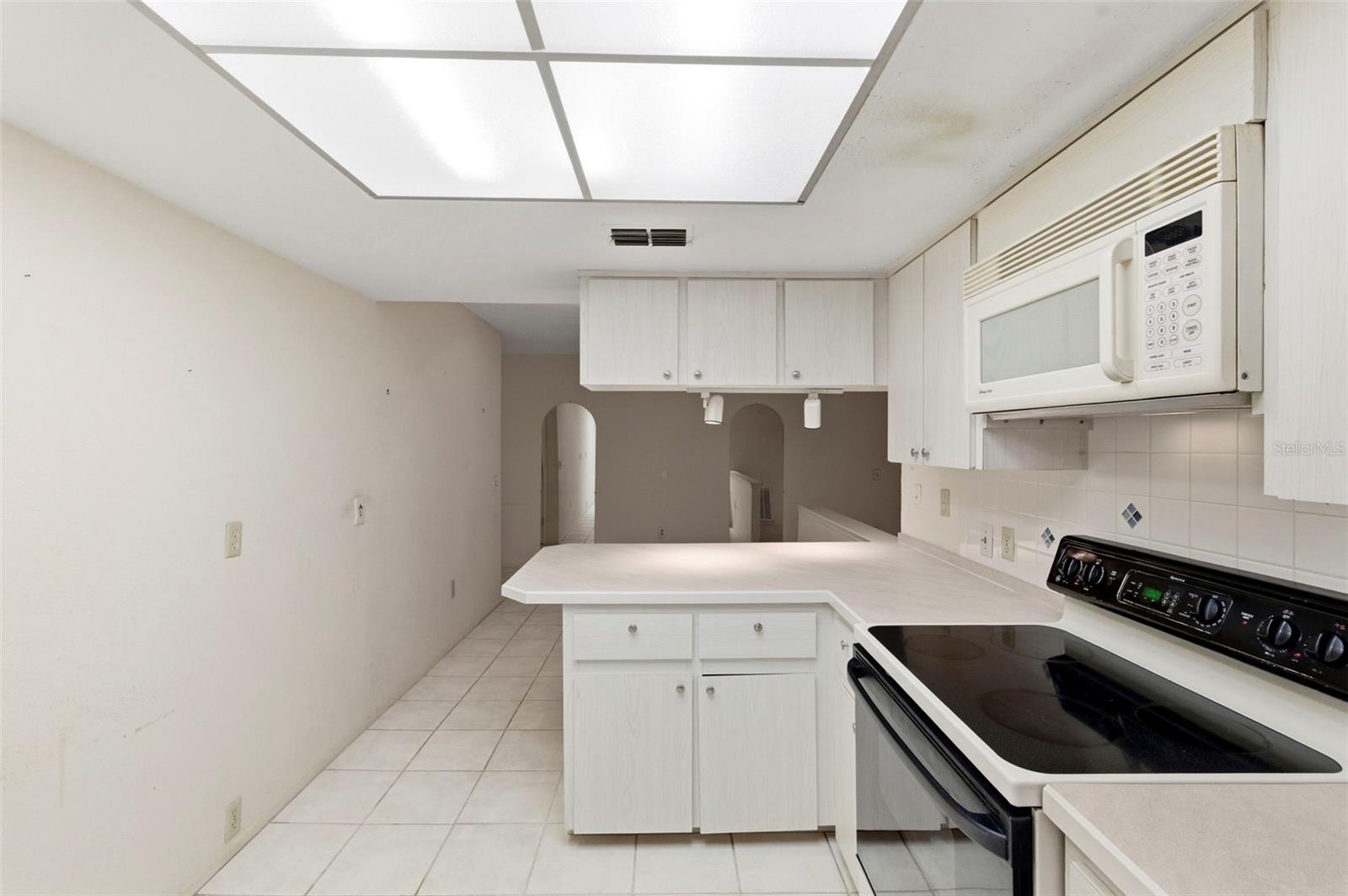 Image 15 of 83 For 4101 Passport Lane 203