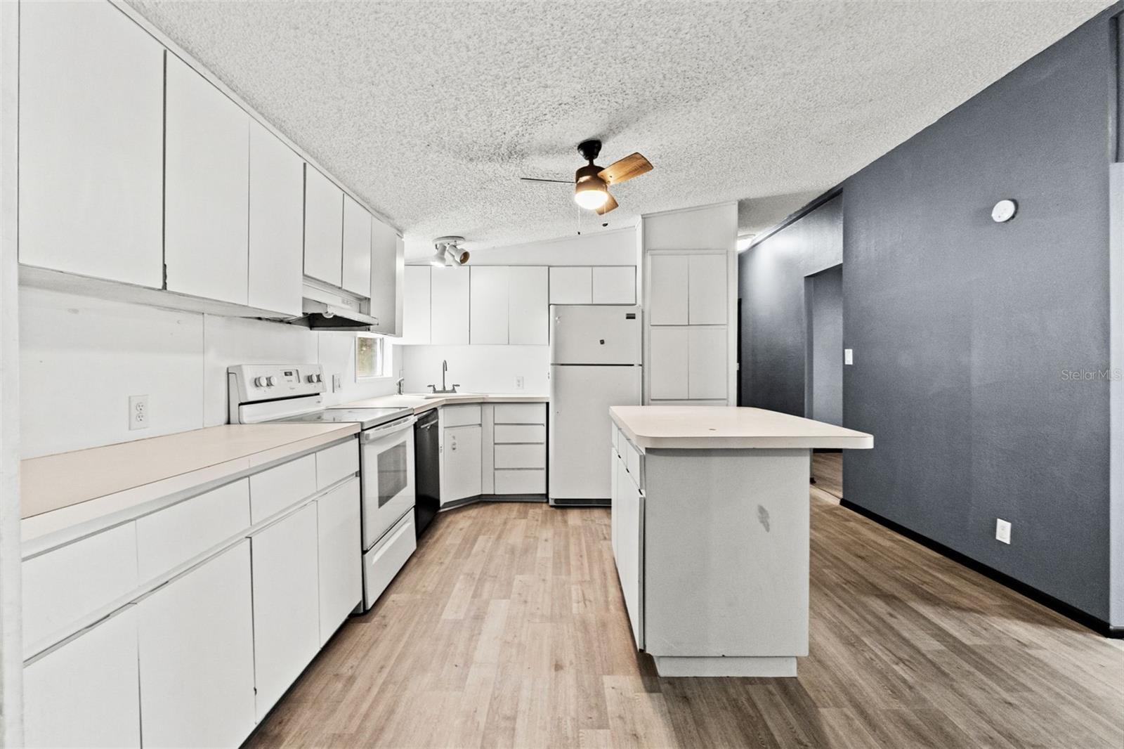 Image 14 of 43 For 7610 County Road 663