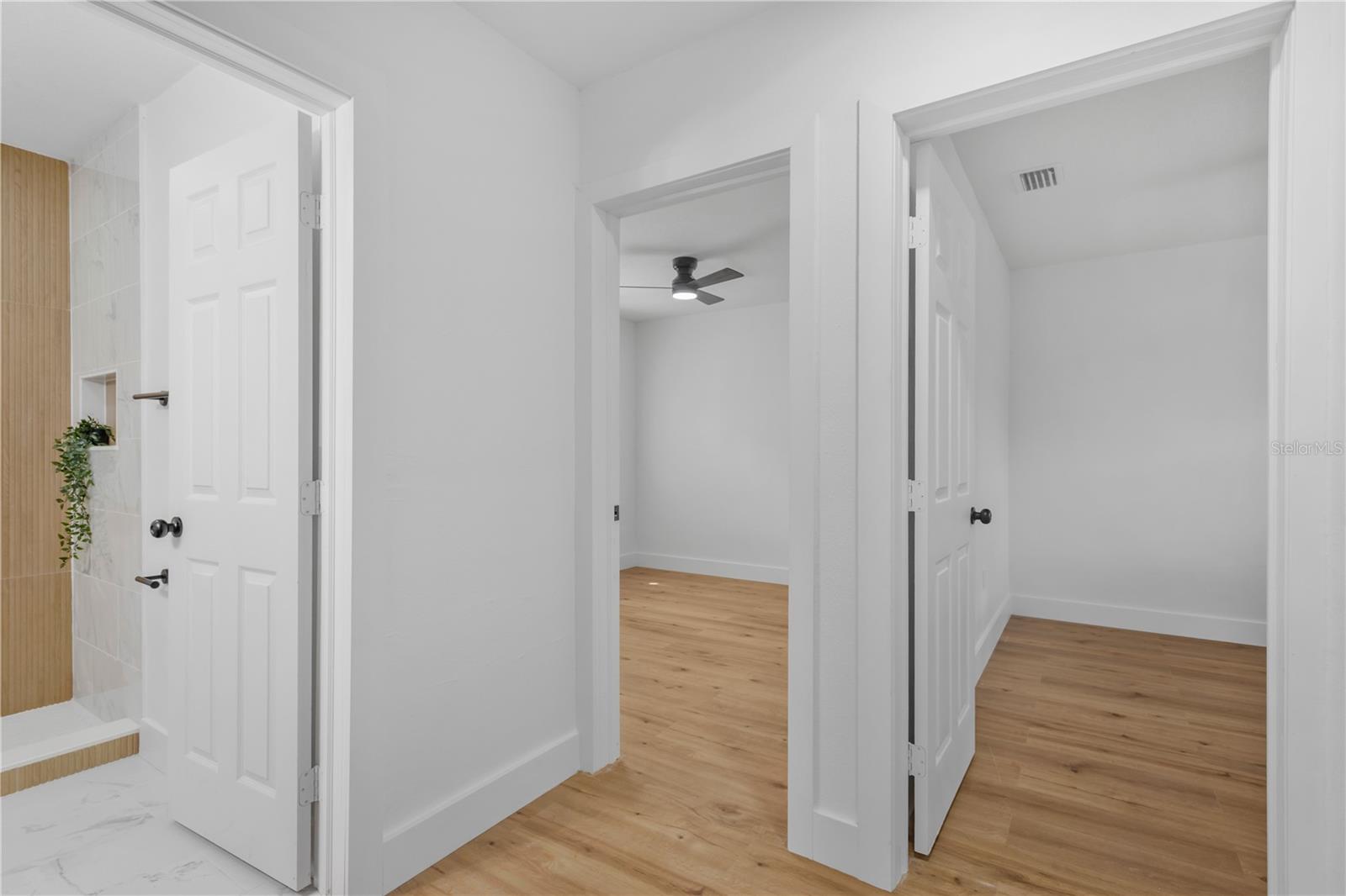 Listing photo id 7 for 3243 6th Avenue S