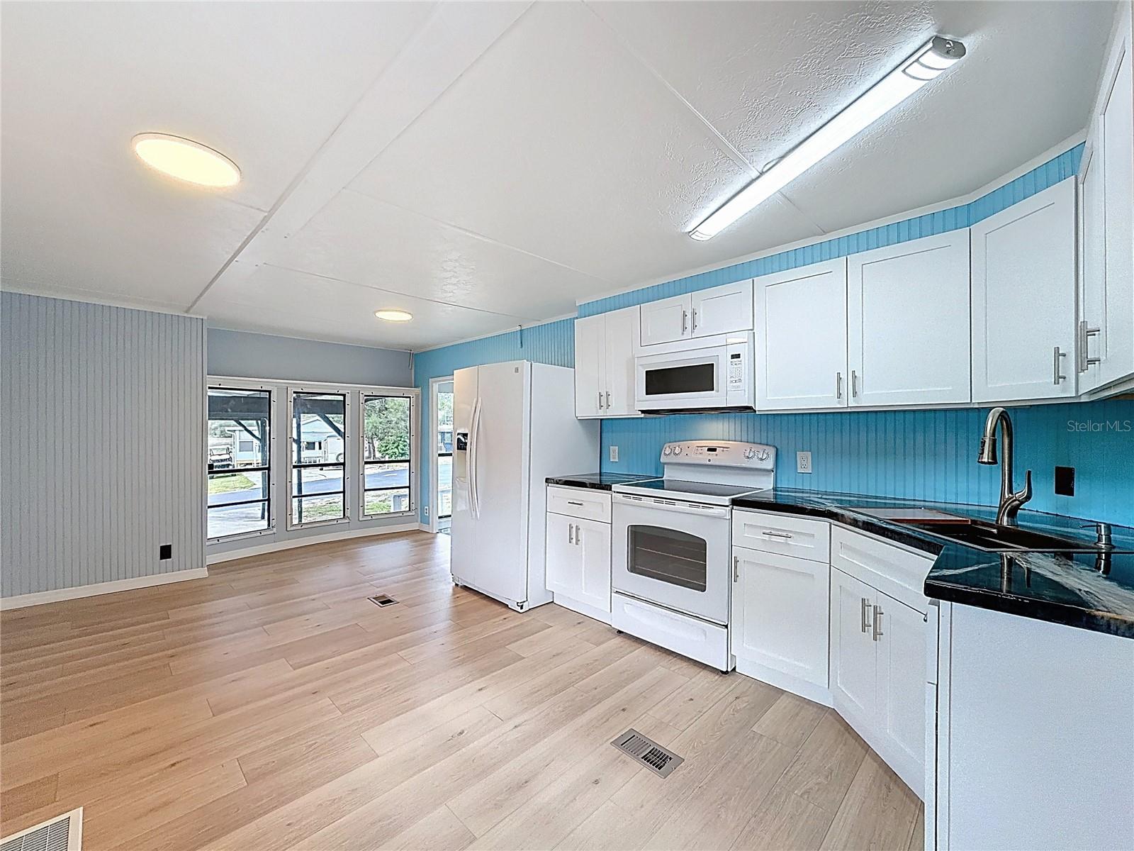 Image 12 of 27 For 9569 Gray Fox Drive