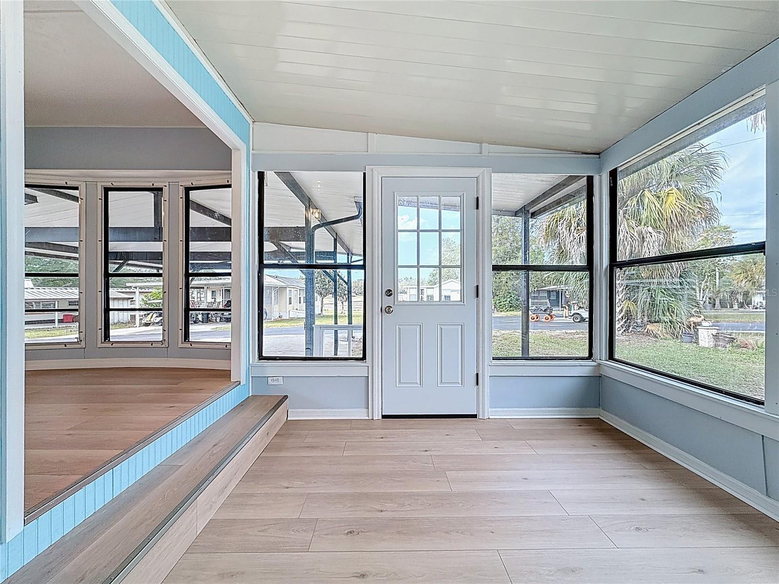 Image 4 of 27 For 9569 Gray Fox Drive