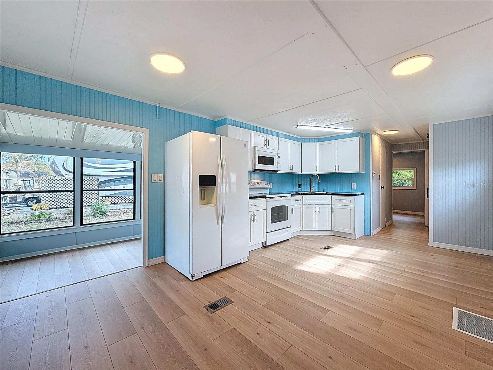 Image 9 of 27 For 9569 Gray Fox Drive