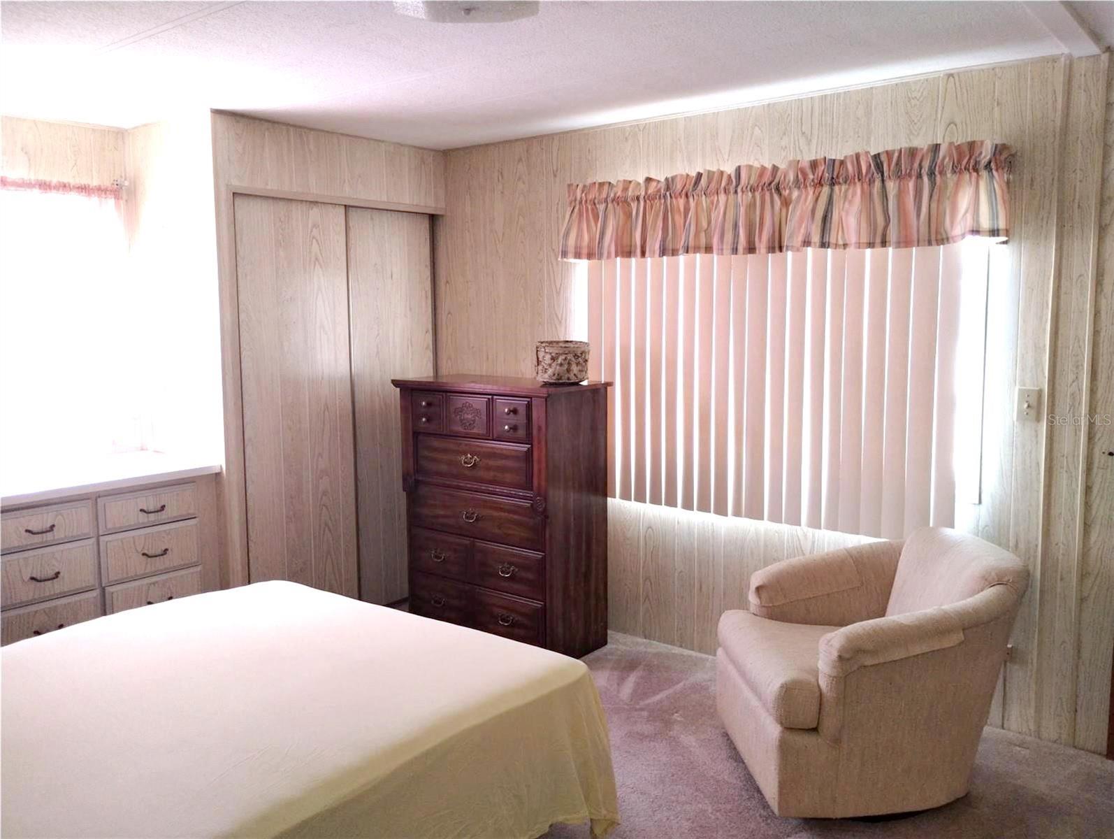 Listing photo id 10 for 7409 Skyline Drive