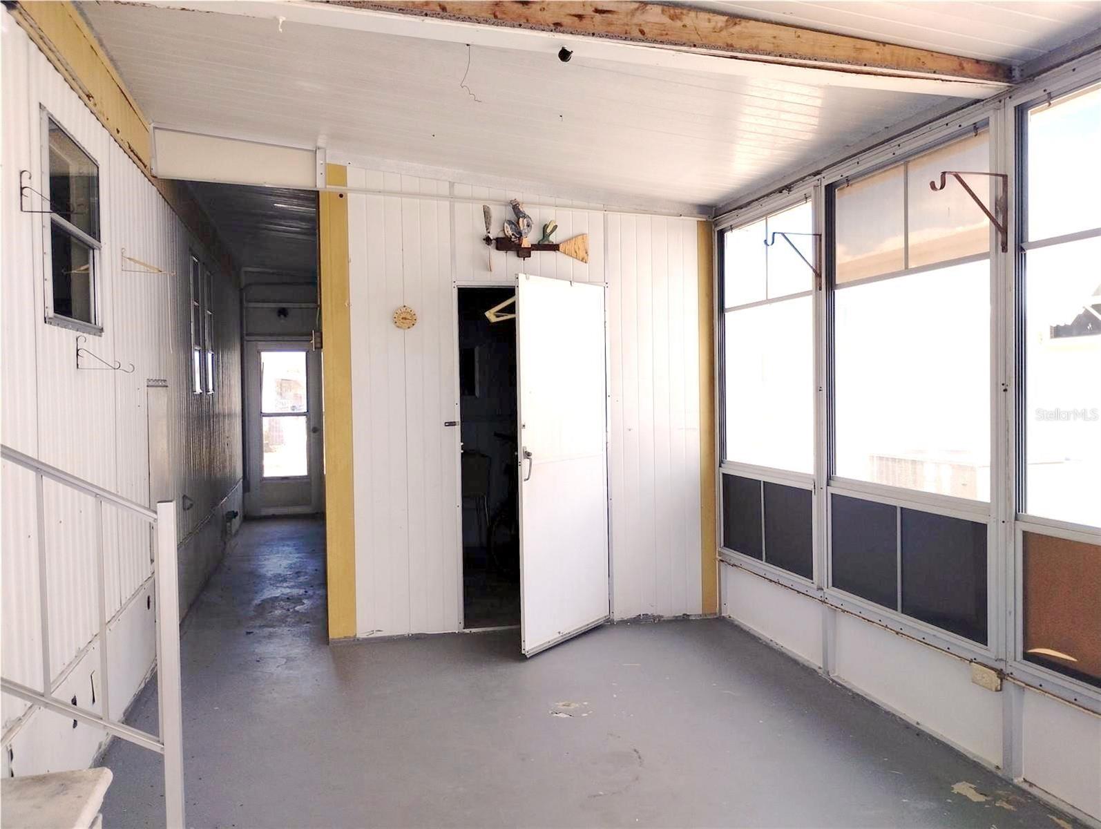 Listing photo id 13 for 7409 Skyline Drive