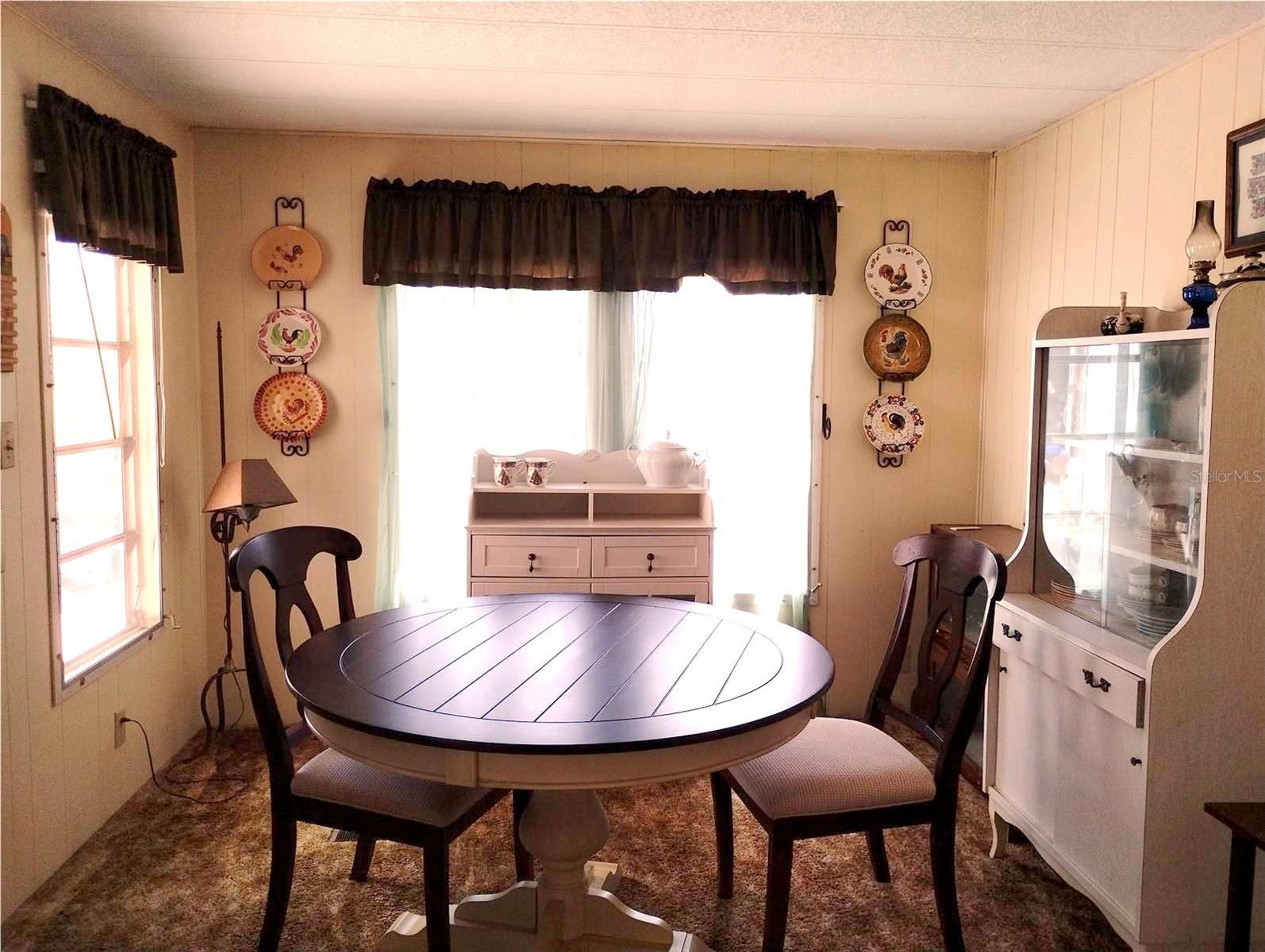 Listing photo id 1 for 7409 Skyline Drive