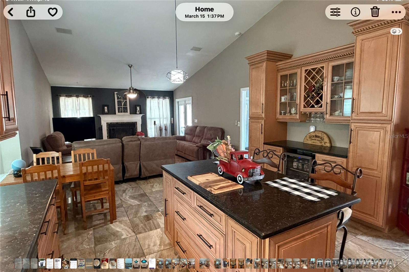 Image 14 of 91 For 1497 Overland Drive