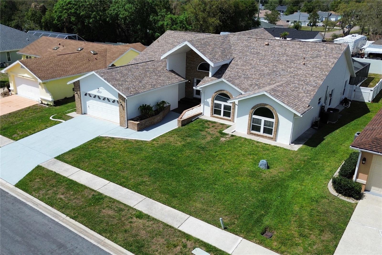 Image 5 of 91 For 1497 Overland Drive