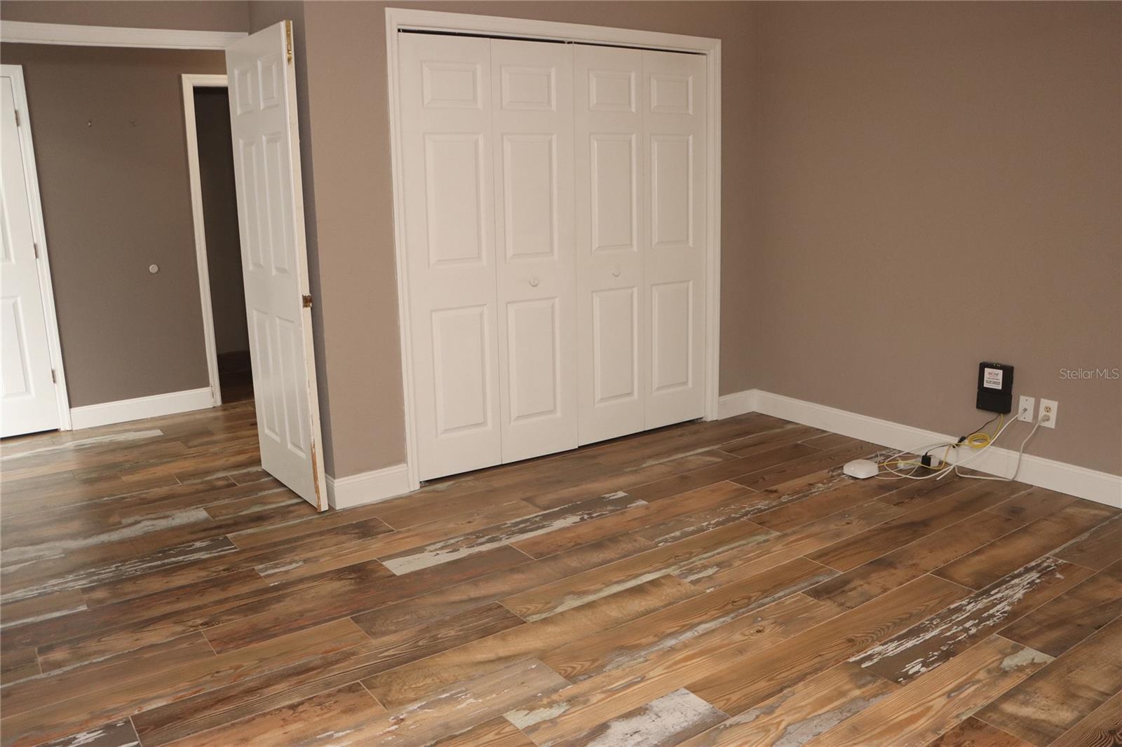 Image 66 of 91 For 1497 Overland Drive