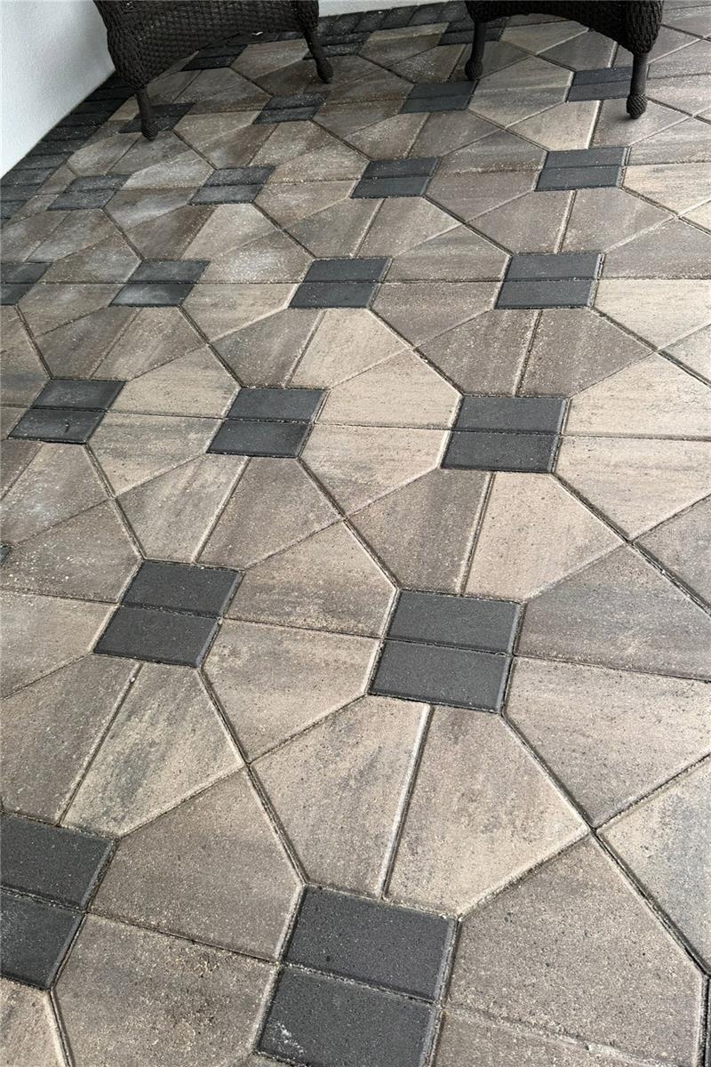 Image 75 of 91 For 1497 Overland Drive