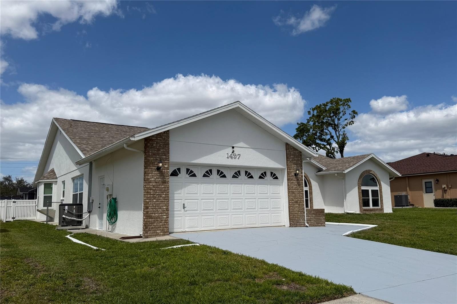 Image 8 of 91 For 1497 Overland Drive