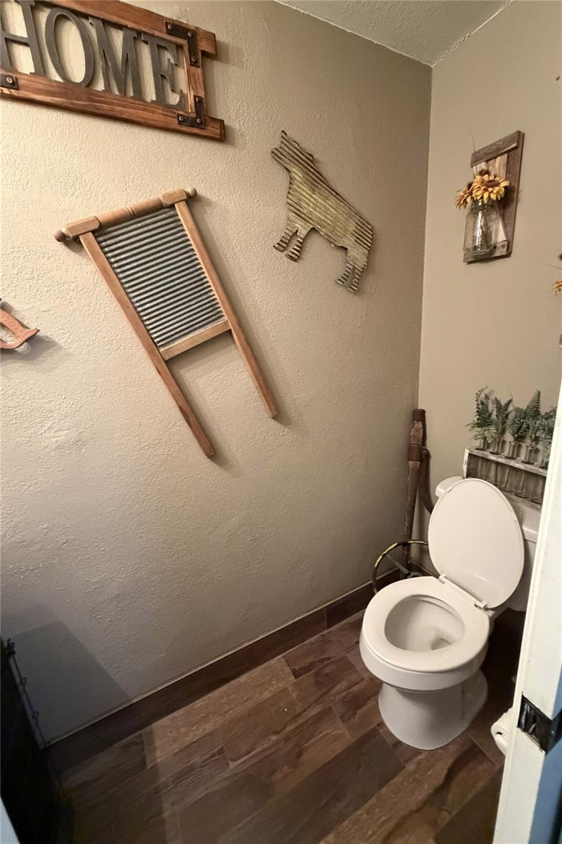 Image 86 of 91 For 1497 Overland Drive