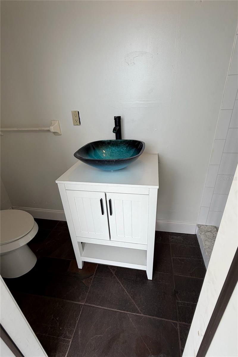 Image 88 of 91 For 1497 Overland Drive