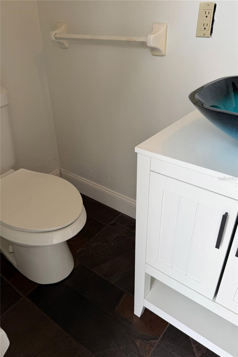 Image 90 of 91 For 1497 Overland Drive