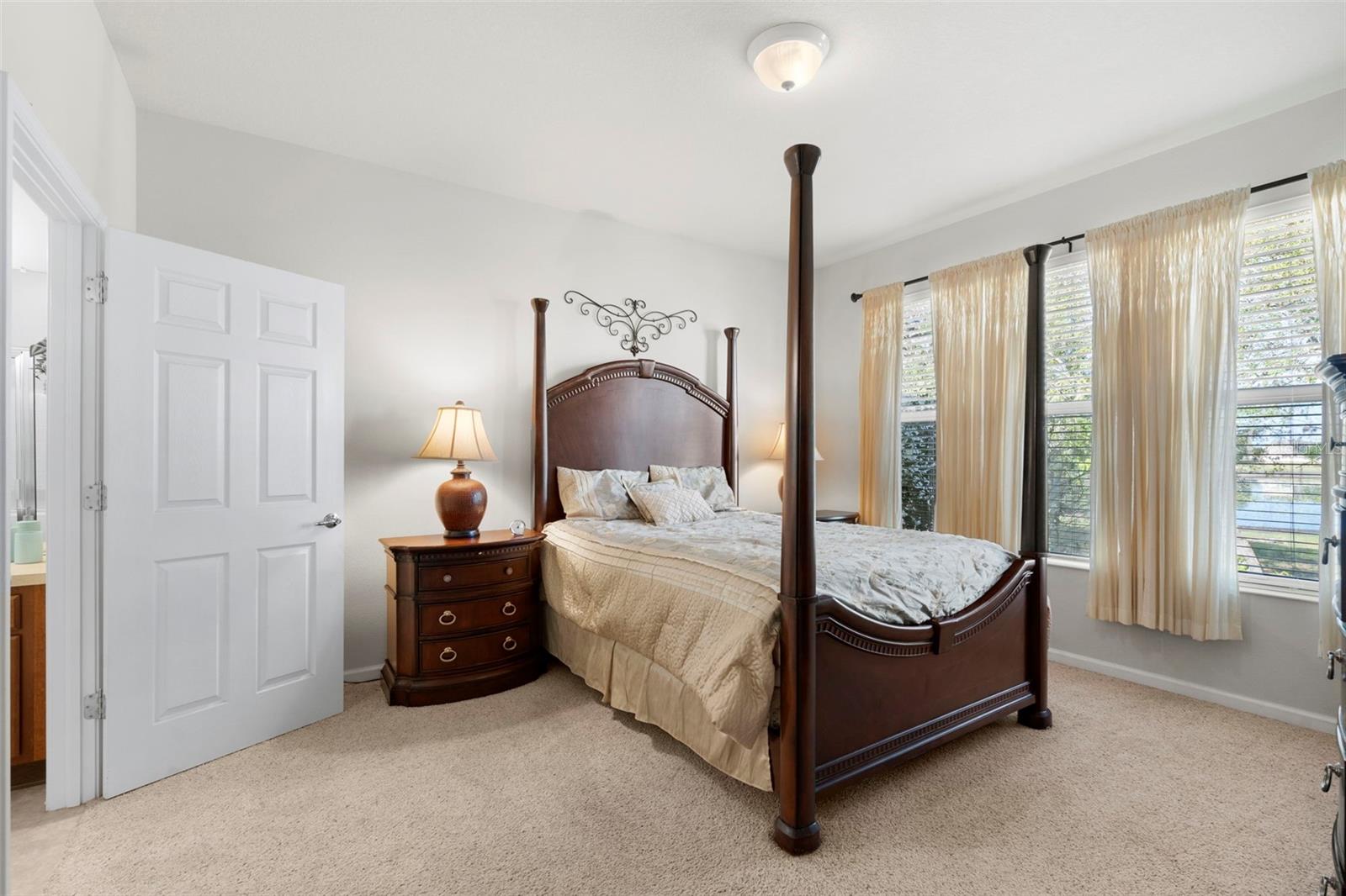 Image 21 of 55 For 13723 Eastfork Lane