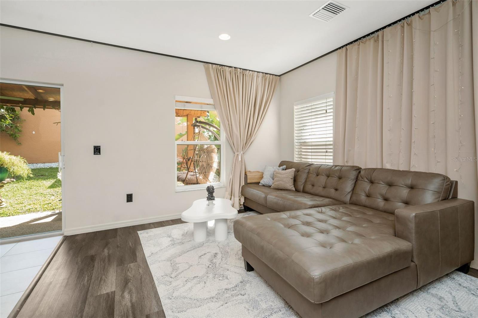 Image 15 of 37 For 1819 Sommarie Way